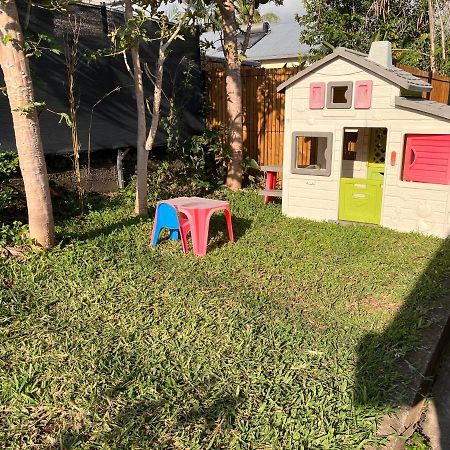 La Casita Creole Villa Avec Piscine Et Jacuzzi Сен-Пиер Екстериор снимка
