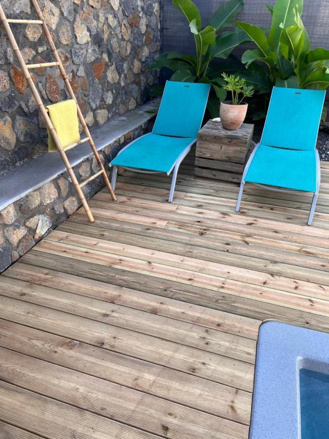 La Casita Creole Villa Avec Piscine Et Jacuzzi Сен-Пиер Екстериор снимка