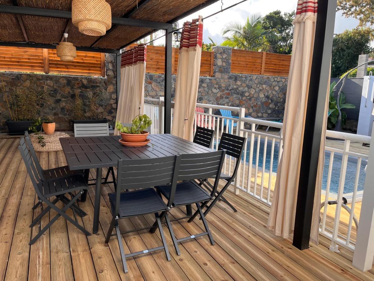 La Casita Creole Villa Avec Piscine Et Jacuzzi Сен-Пиер Екстериор снимка